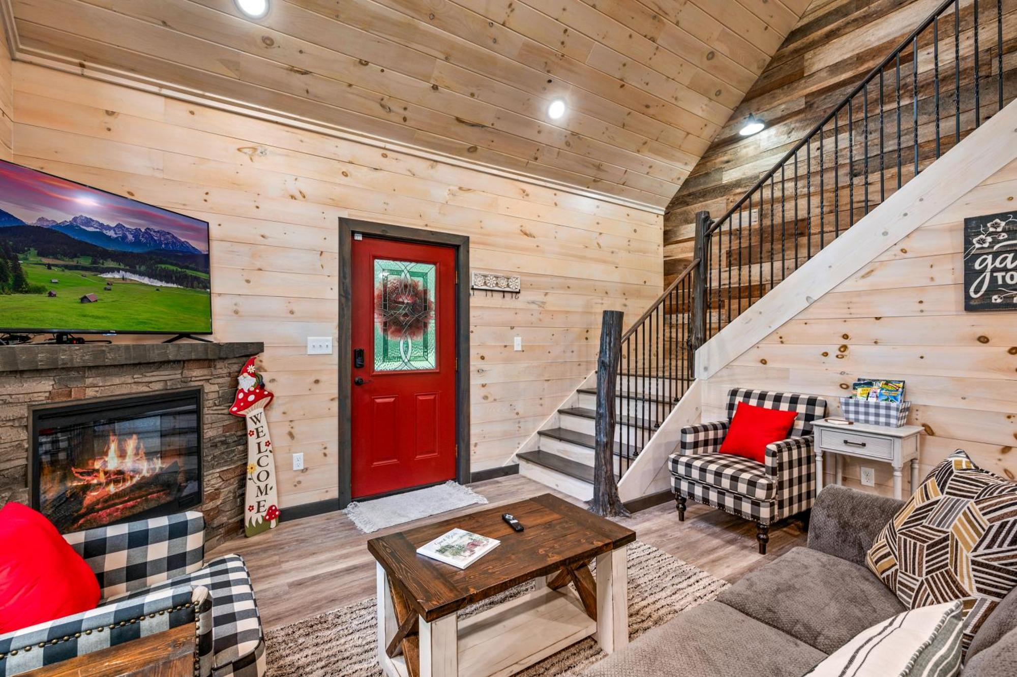 Lil Cabin In The Cove! Mtn Views, Theater, Hot Tub, Games, King Beds, Prime Location! Sevierville Bagian luar foto